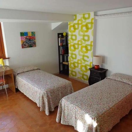 Appartamento Genziana - Con Vista Piscina E Garage Sirmione Exteriör bild