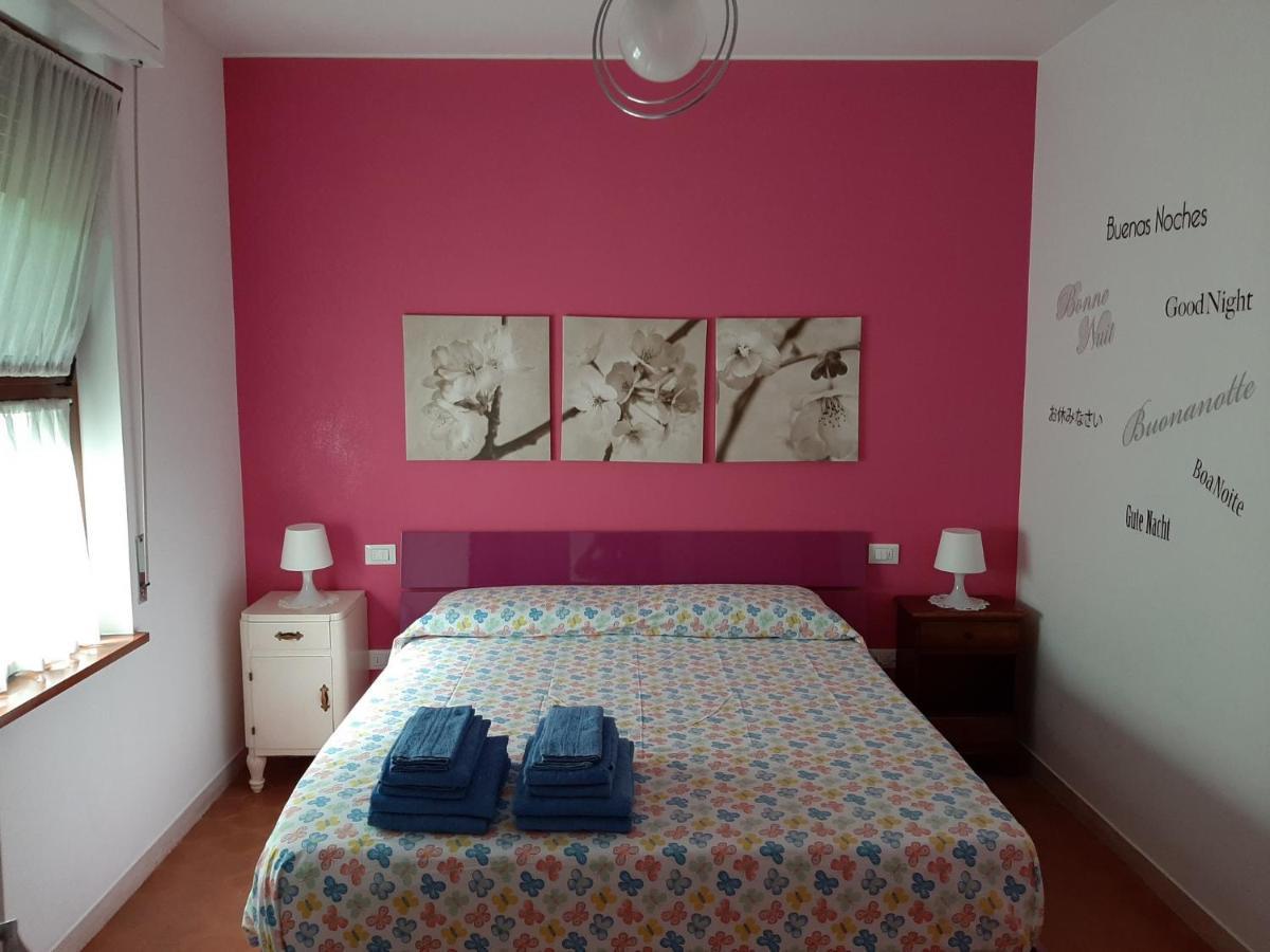 Appartamento Genziana - Con Vista Piscina E Garage Sirmione Exteriör bild