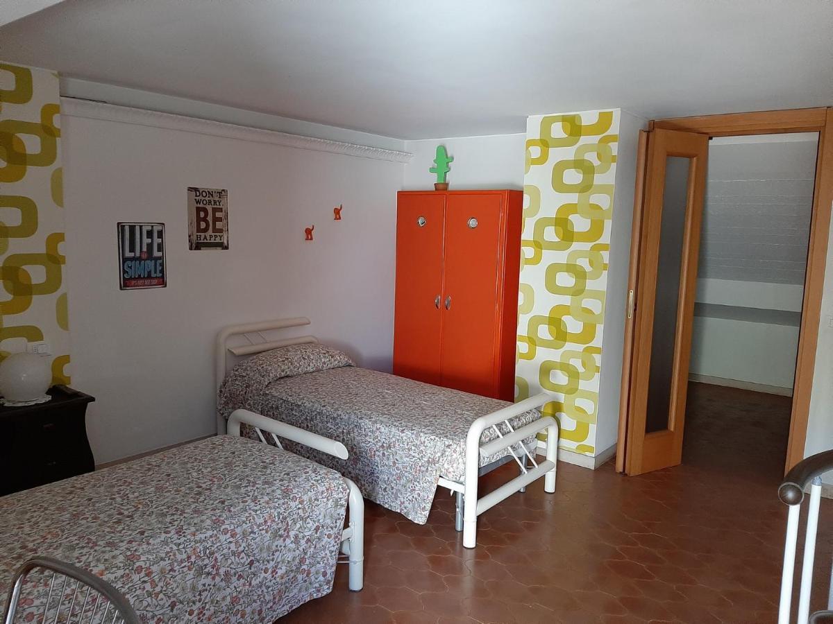 Appartamento Genziana - Con Vista Piscina E Garage Sirmione Exteriör bild
