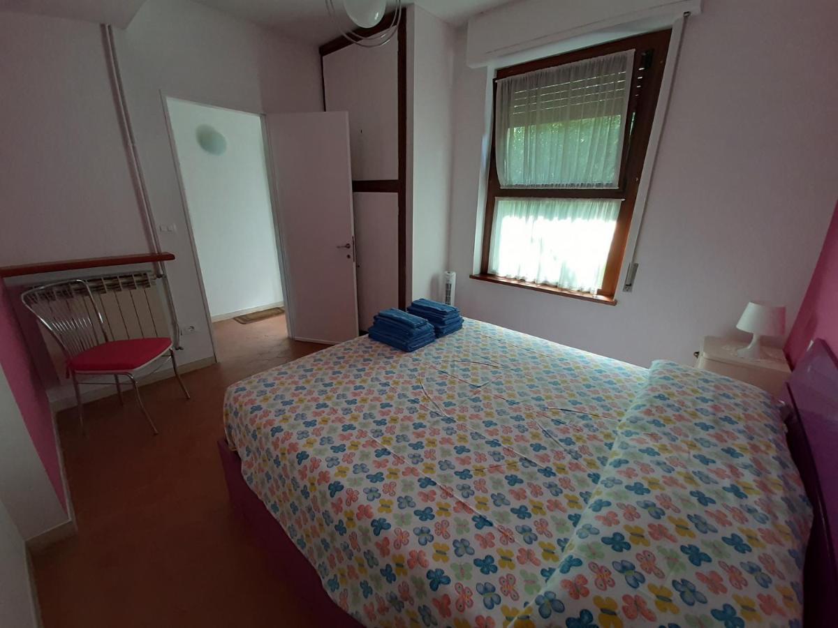 Appartamento Genziana - Con Vista Piscina E Garage Sirmione Exteriör bild
