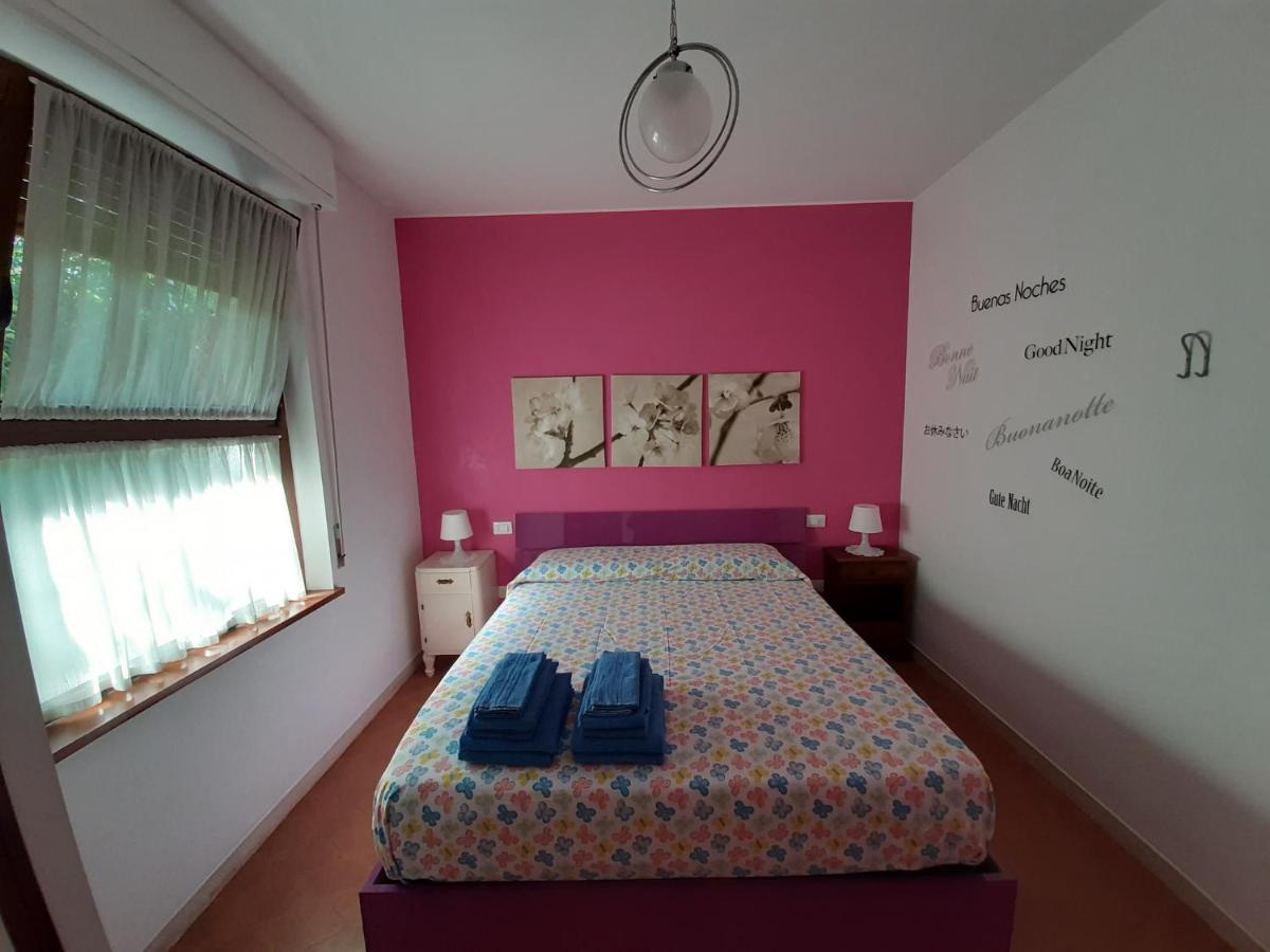 Appartamento Genziana - Con Vista Piscina E Garage Sirmione Exteriör bild