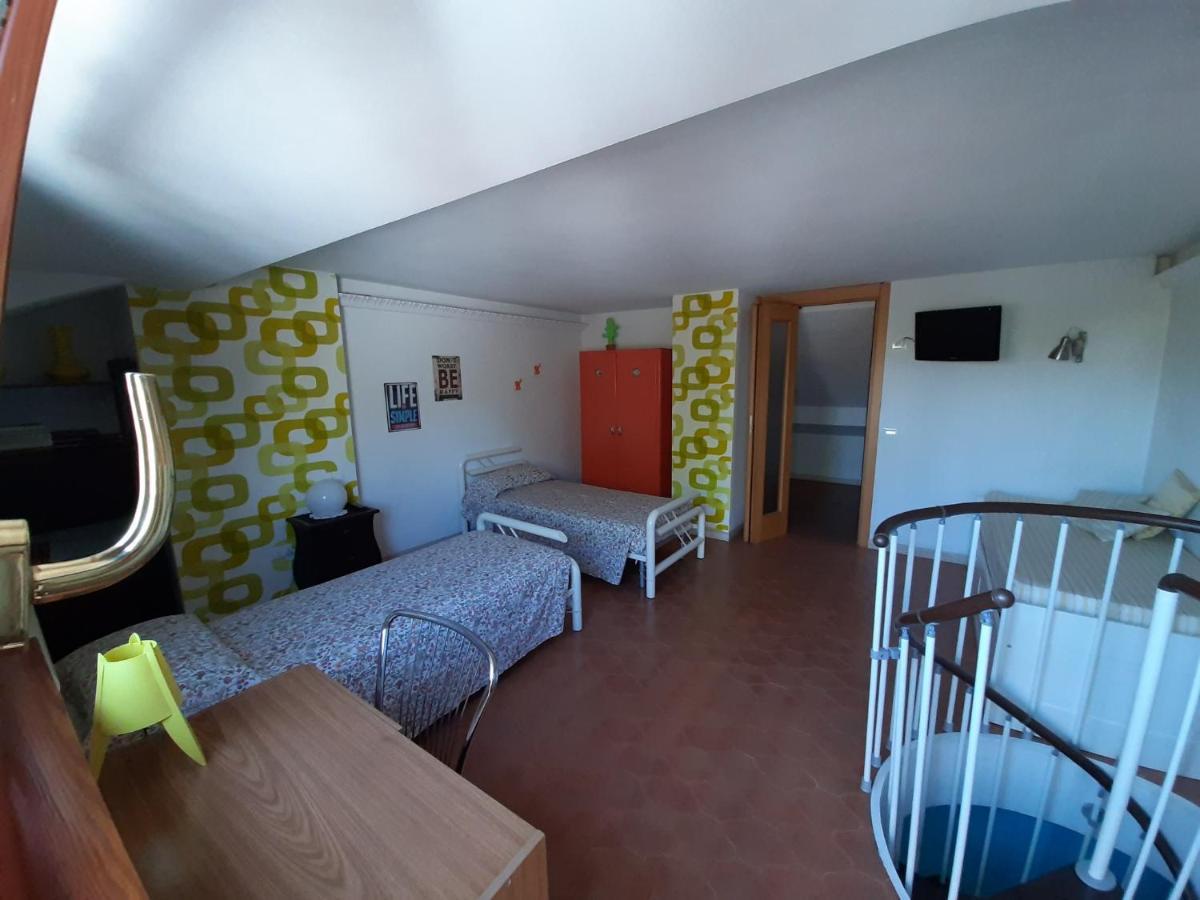 Appartamento Genziana - Con Vista Piscina E Garage Sirmione Exteriör bild